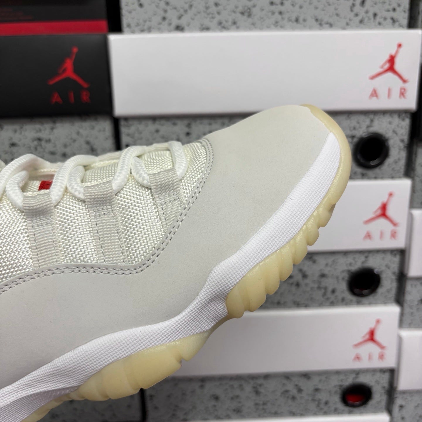 Jordan 11 Retro Platinum Tint