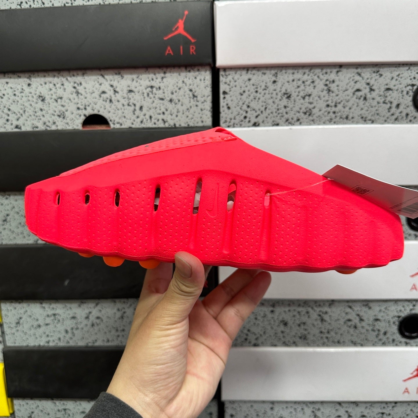 Nike Mind 001 Slide Solar Red