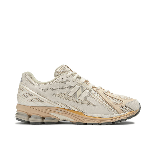 New Balance 1906R x AURALEE - (BONE WHITE/DESERT)