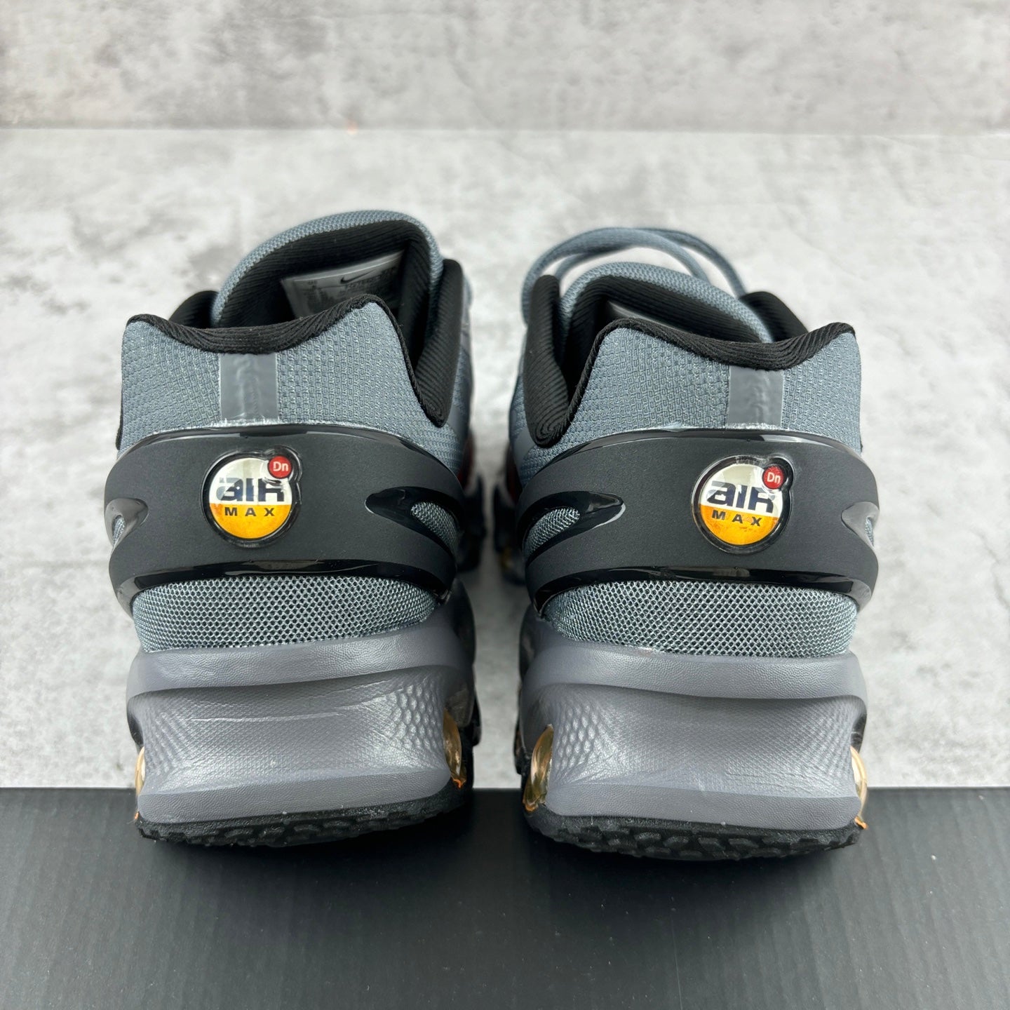 Nike Air Max DN8 Grey Orange Lava