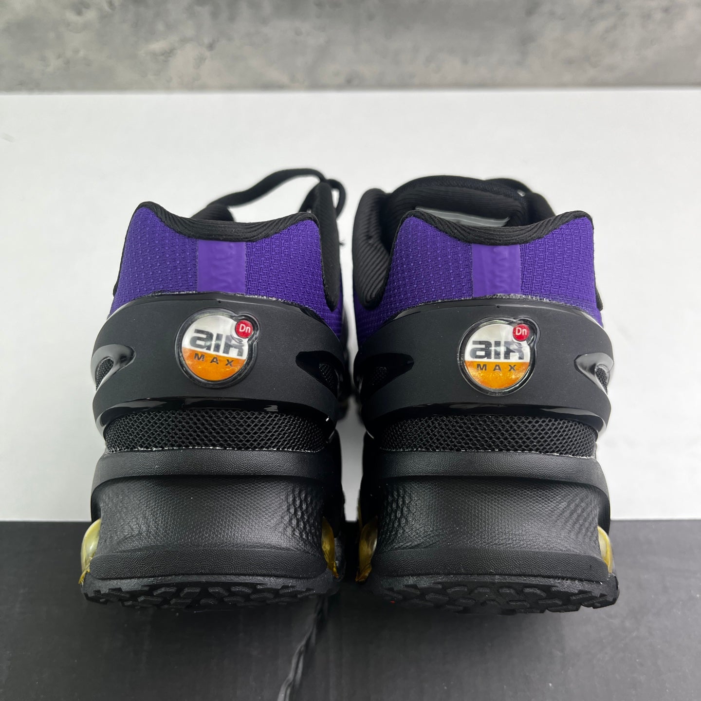 Nike Air Max DN8 Violet Black